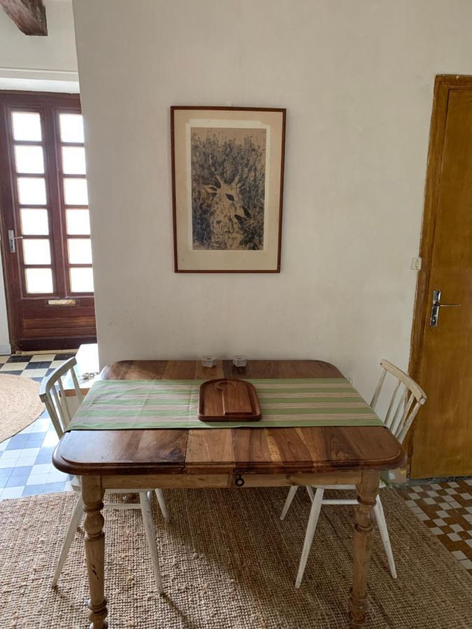 Stylish One Bedroom Apartment In A Lovely Village Saint-Vincent-Rive-d'Olt Bagian luar foto